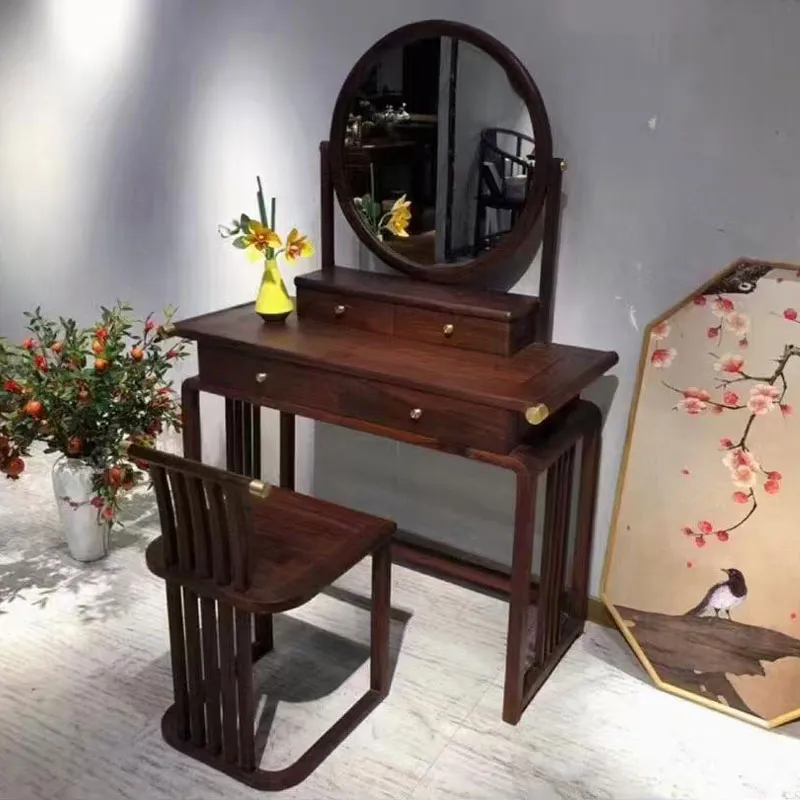 Ce material este bun pentru mobilierul de mahon?